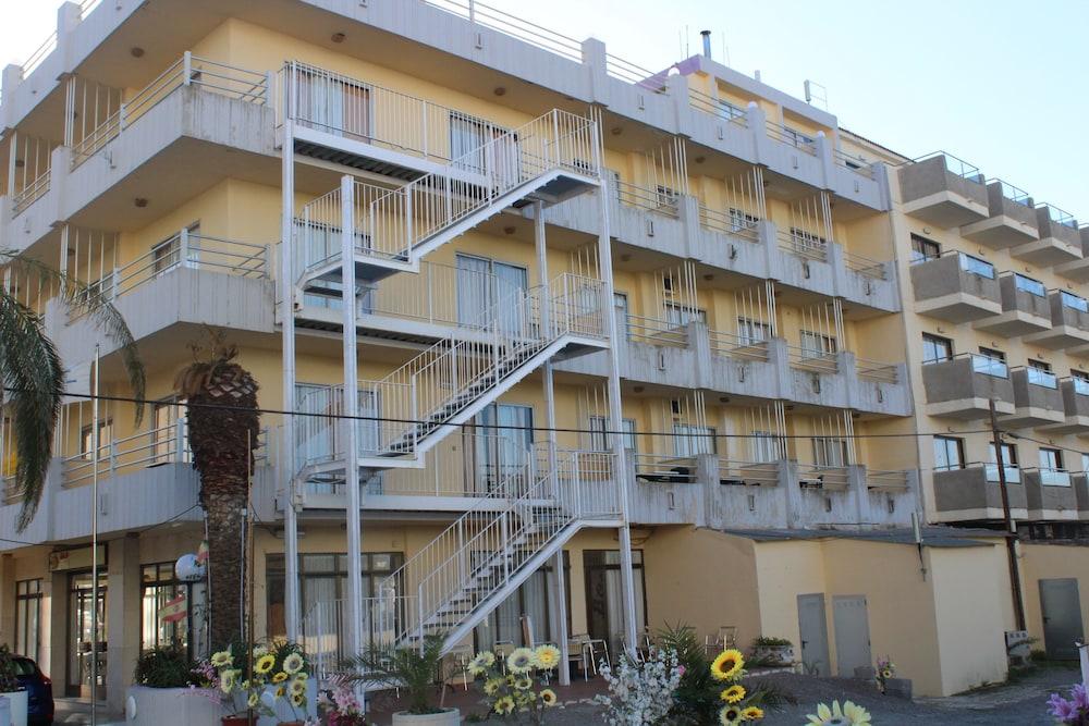 Bj Bei Juan Hostal S'Illot Kültér fotó